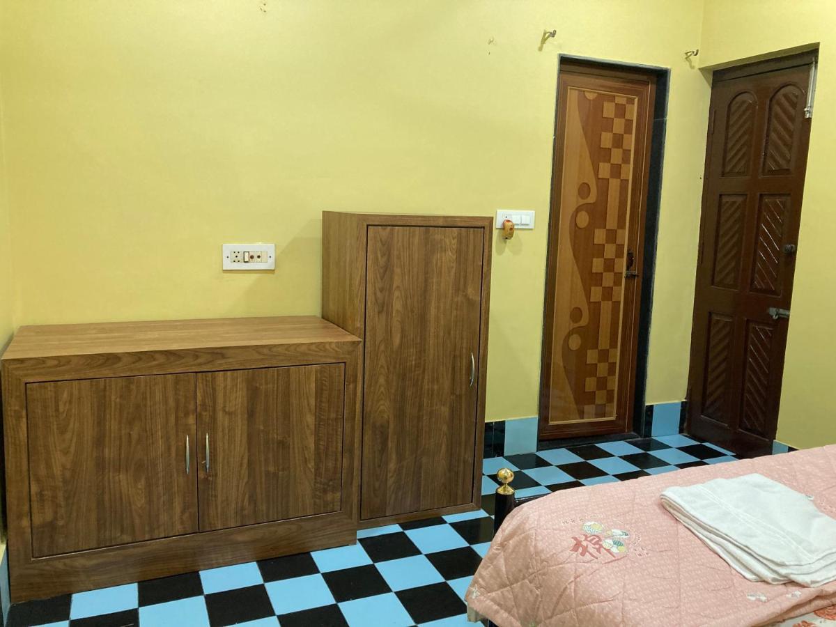 Anjali Homestay - 10 Mins From Airport Siliguri Exteriör bild